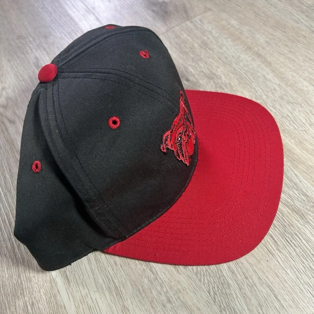 VTG‎ Red Dog Snapback Hat Beer Black Red Adjustable Retro 90s Cap